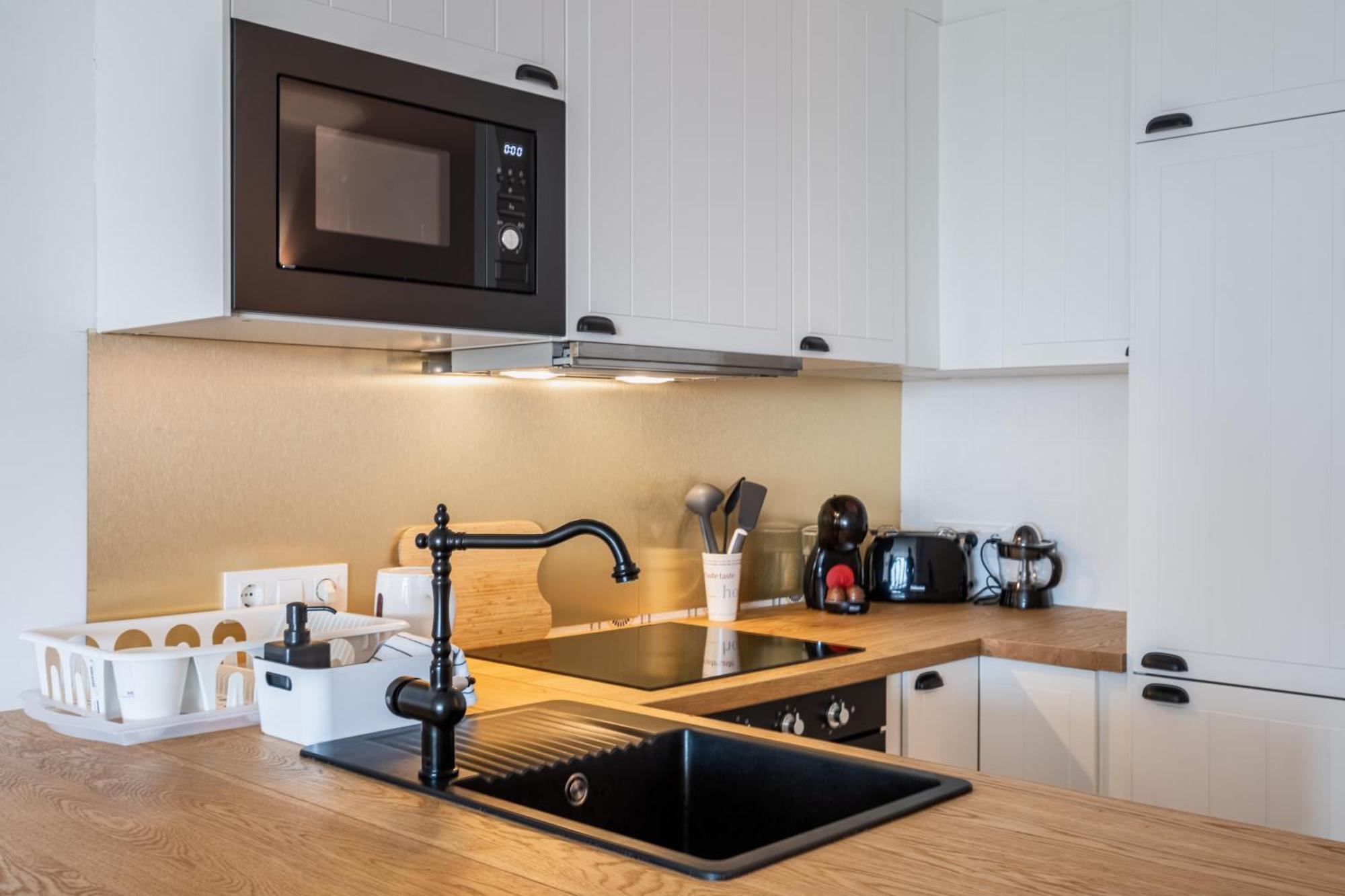 Apartamento Frente Al Canal Con Terraza 艾姆布里亚布拉瓦 外观 照片