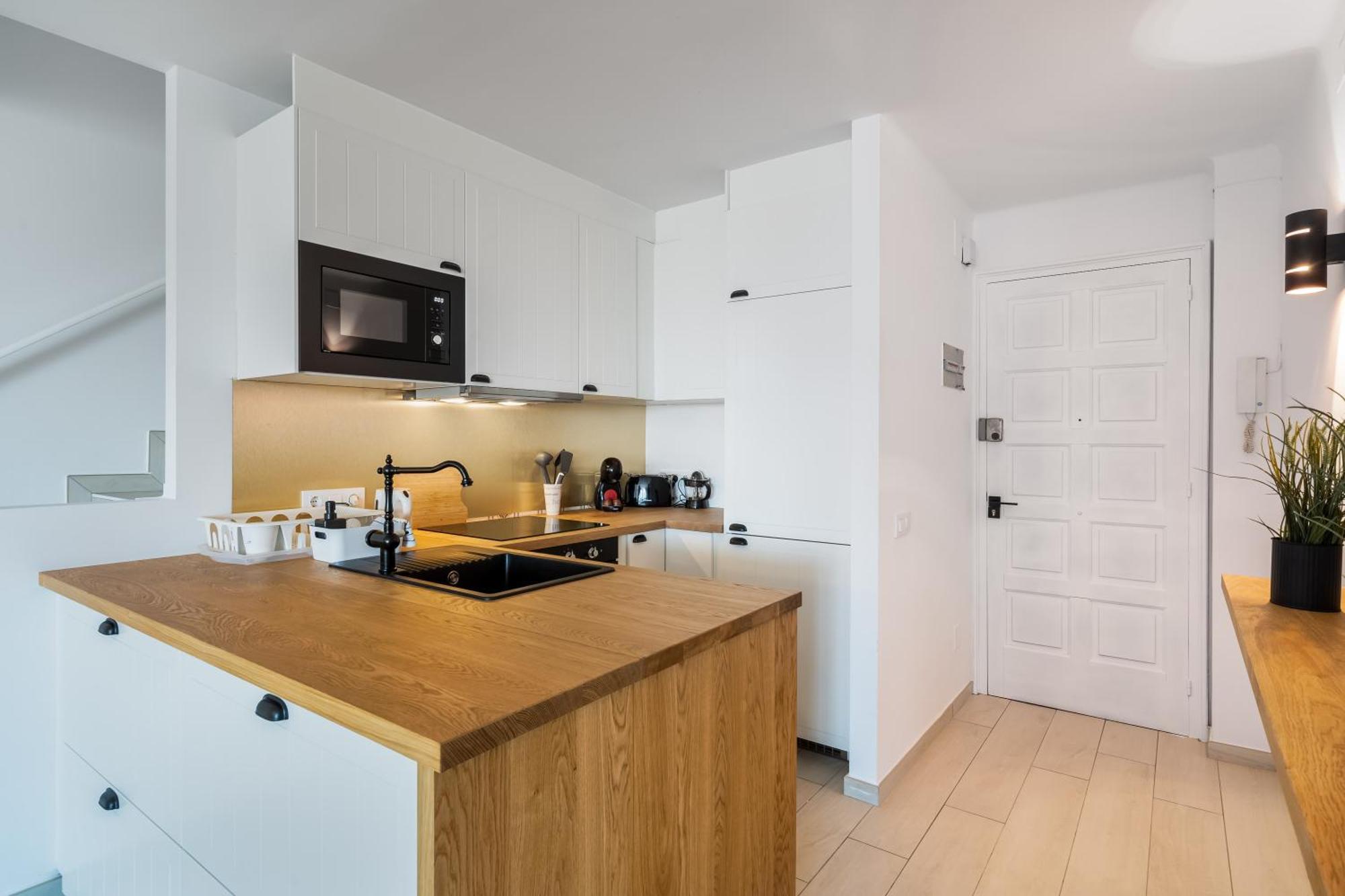 Apartamento Frente Al Canal Con Terraza 艾姆布里亚布拉瓦 外观 照片