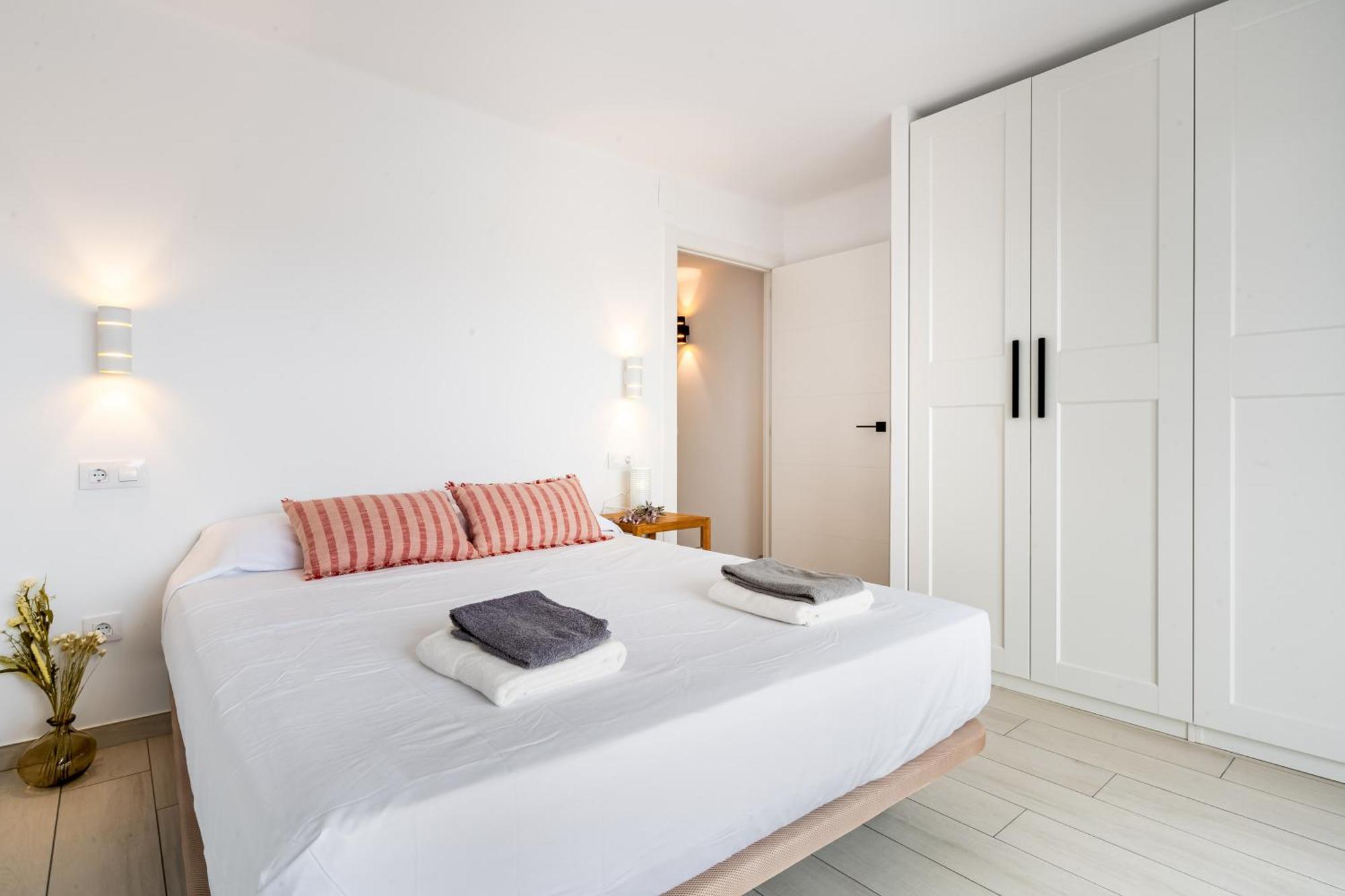 Apartamento Frente Al Canal Con Terraza 艾姆布里亚布拉瓦 外观 照片