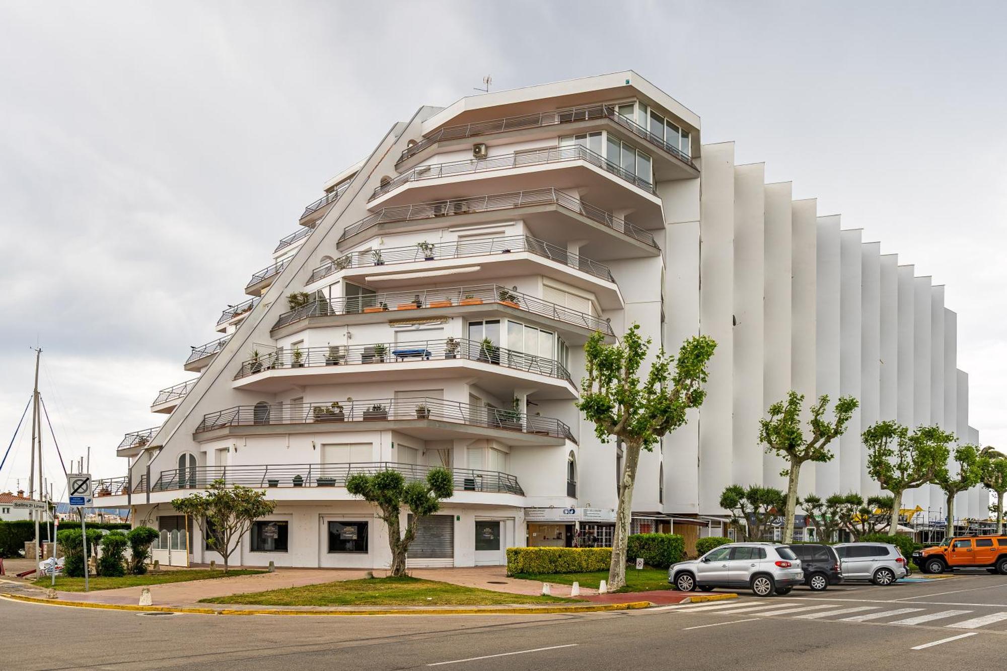 Apartamento Frente Al Canal Con Terraza 艾姆布里亚布拉瓦 外观 照片